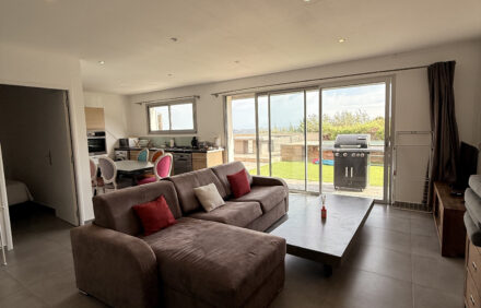Appartement T3 rez de villa vue mer