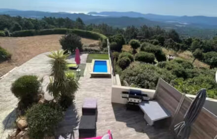 Appartement T2 rez de villa vue mer