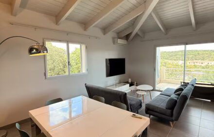 Bel appartement avec terrasse et parking privé